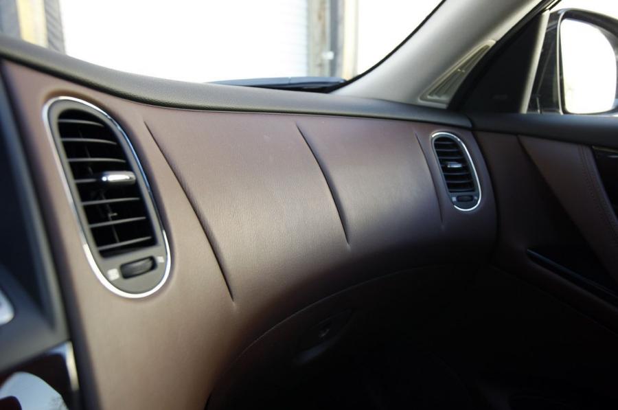  Infiniti EX35 2012 года  (фото 14 из 42)